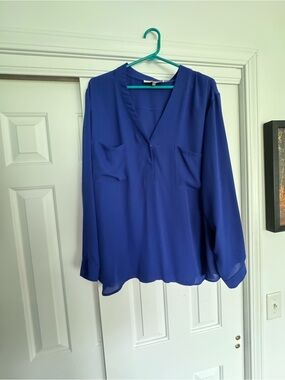 Jones Studio Royal Blue V-Neck Long Sleeve Blouse